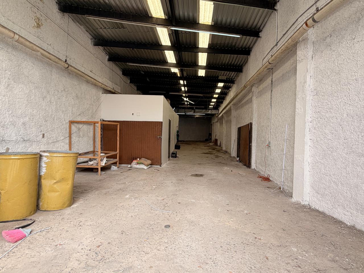 Bodega en renta con ubicación estratégica en Oblatos en OBLATOS, Guadalajara - foto 4 de 19
