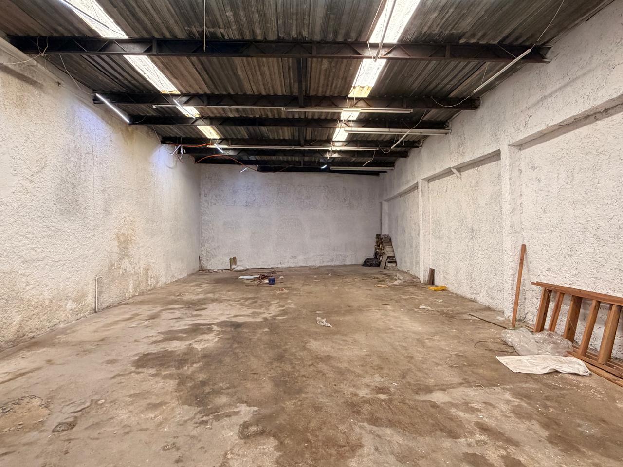 Bodega en renta con ubicación estratégica en Oblatos en OBLATOS, Guadalajara - foto 12 de 19