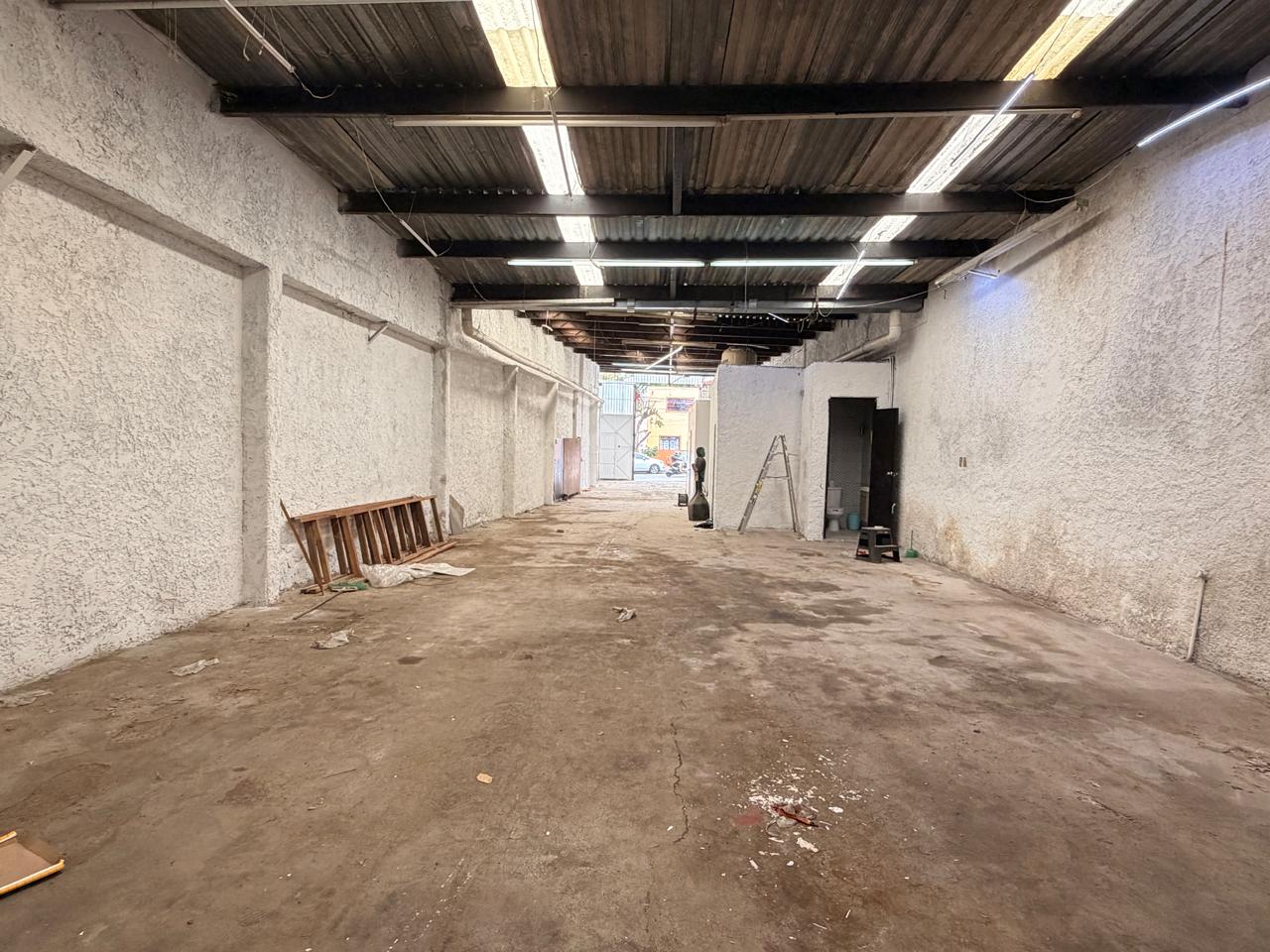 Bodega en renta con ubicación estratégica en Oblatos en OBLATOS, Guadalajara - foto 10 de 19
