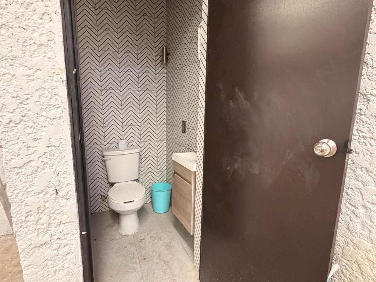 Bodega en renta con ubicación estratégica en Oblatos en OBLATOS, Guadalajara - foto 19 de 19