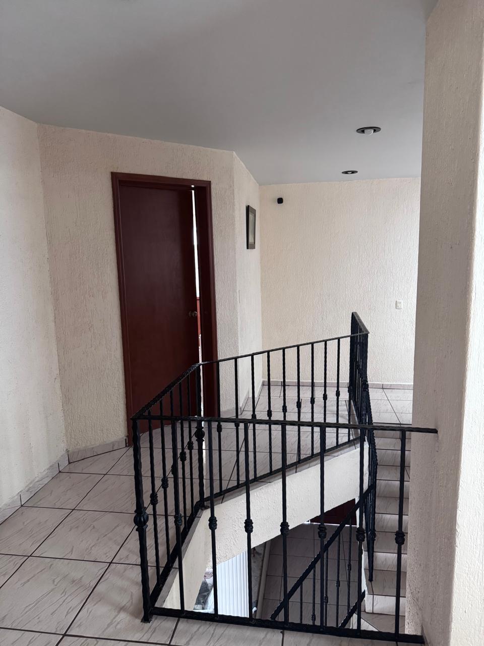 Casa en Venta  en LOS ROBLES, Zapopan - foto 3 de 26