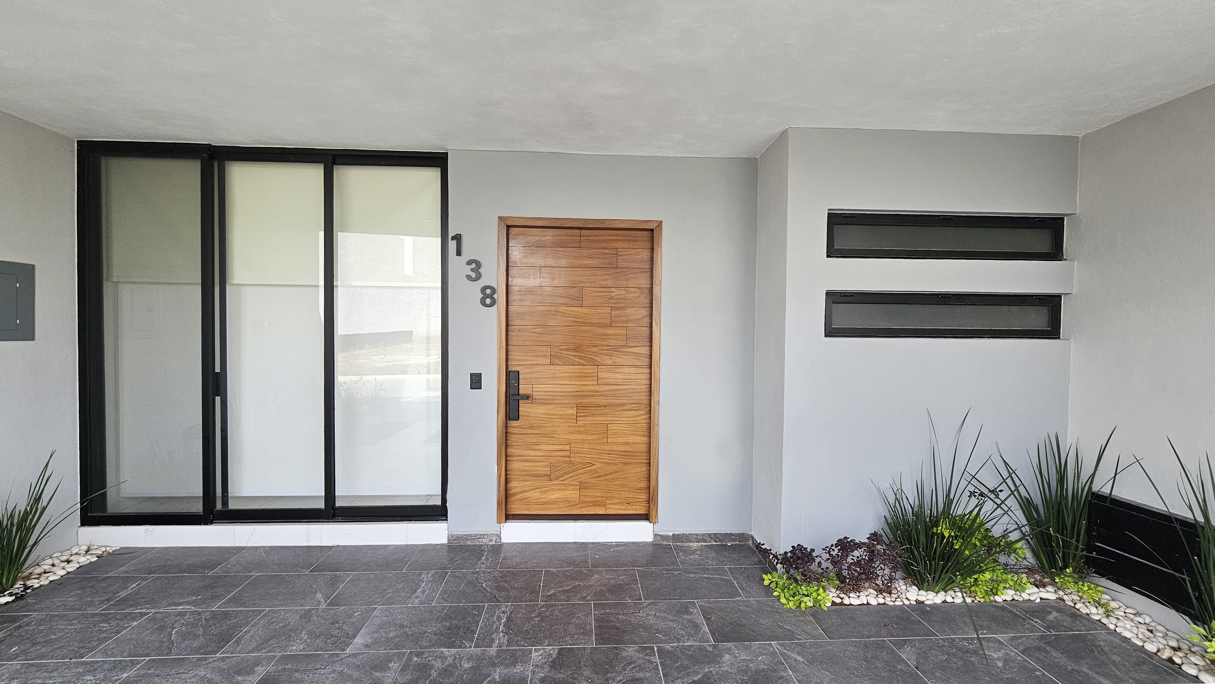 Casa en RENTA en Capital Norte en Valle Imperial, Zapopan - foto 2 de 37