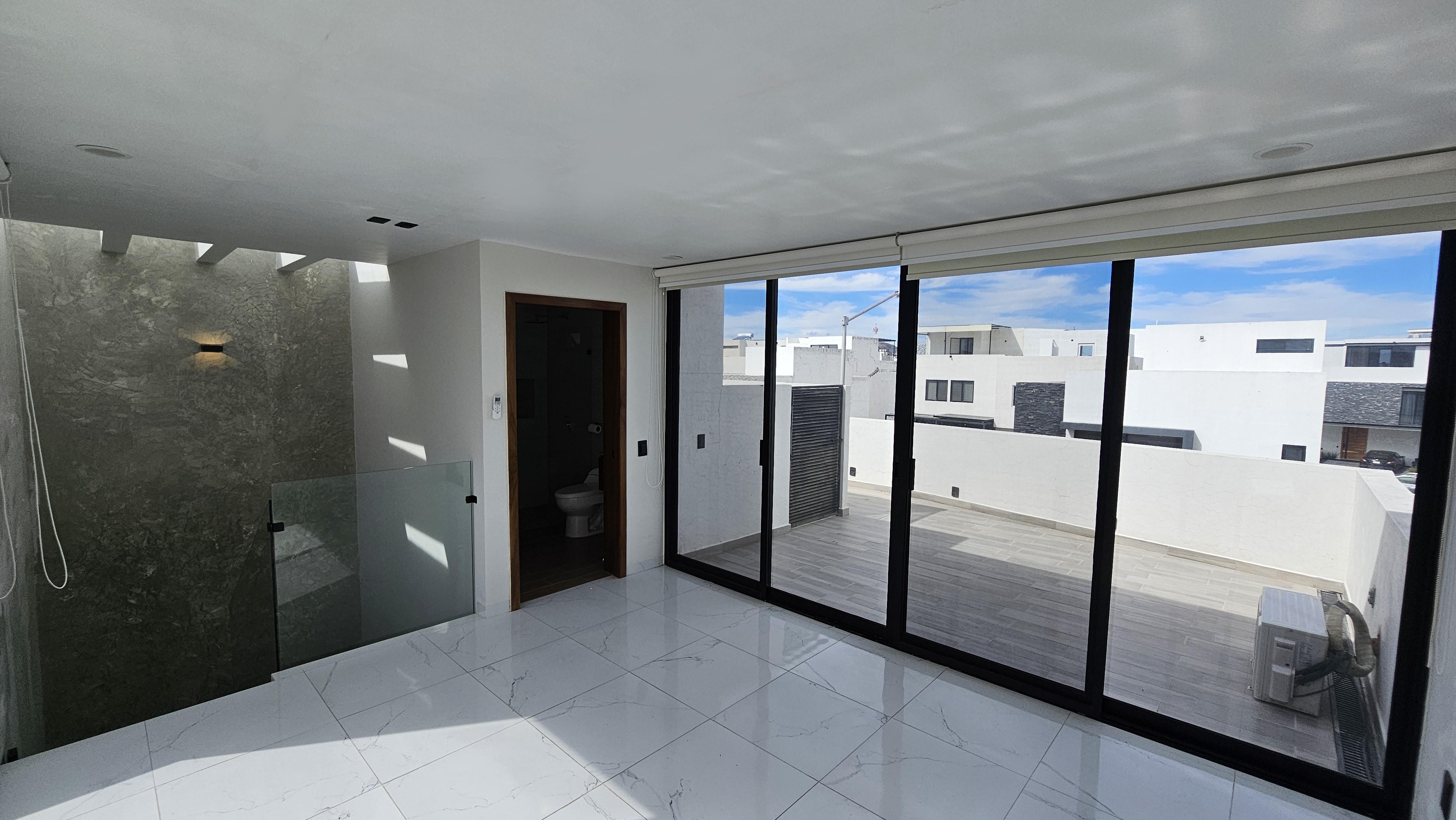 Casa en RENTA en Capital Norte en Valle Imperial, Zapopan - foto 28 de 37