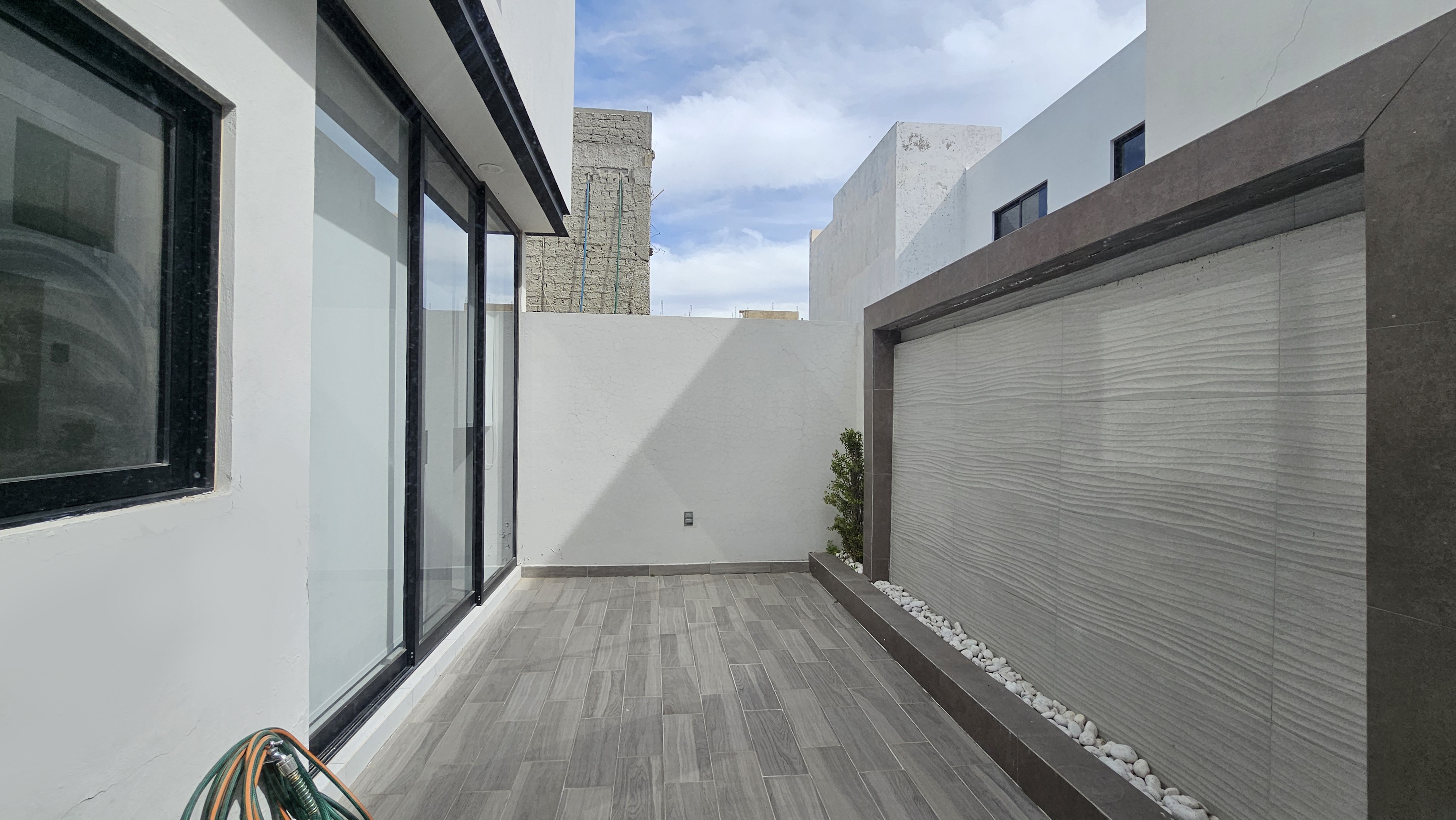 Casa en RENTA en Capital Norte en Valle Imperial, Zapopan - foto 12 de 37