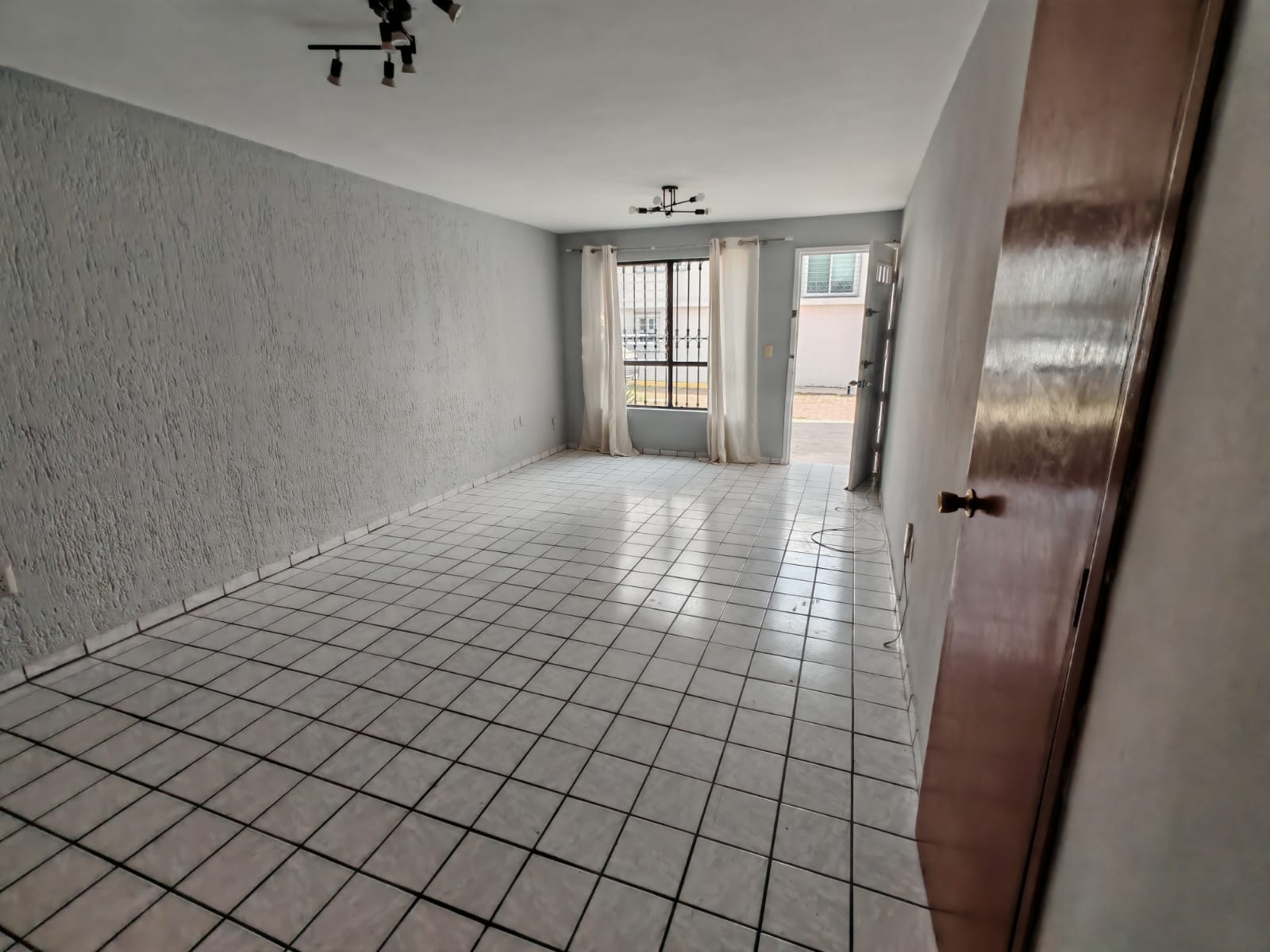 Casa en Renta en Ciudad Tepeyac, Zapopan - foto 4 de 15
