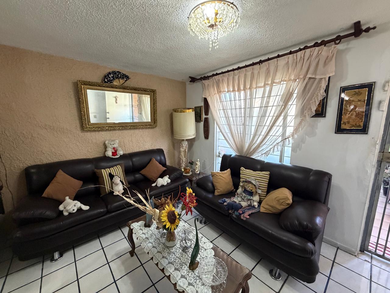 CASA EN VENTA PASEOS DEL SOL  en PASEOS DEL SOL, Zapopan - foto 3 de 30