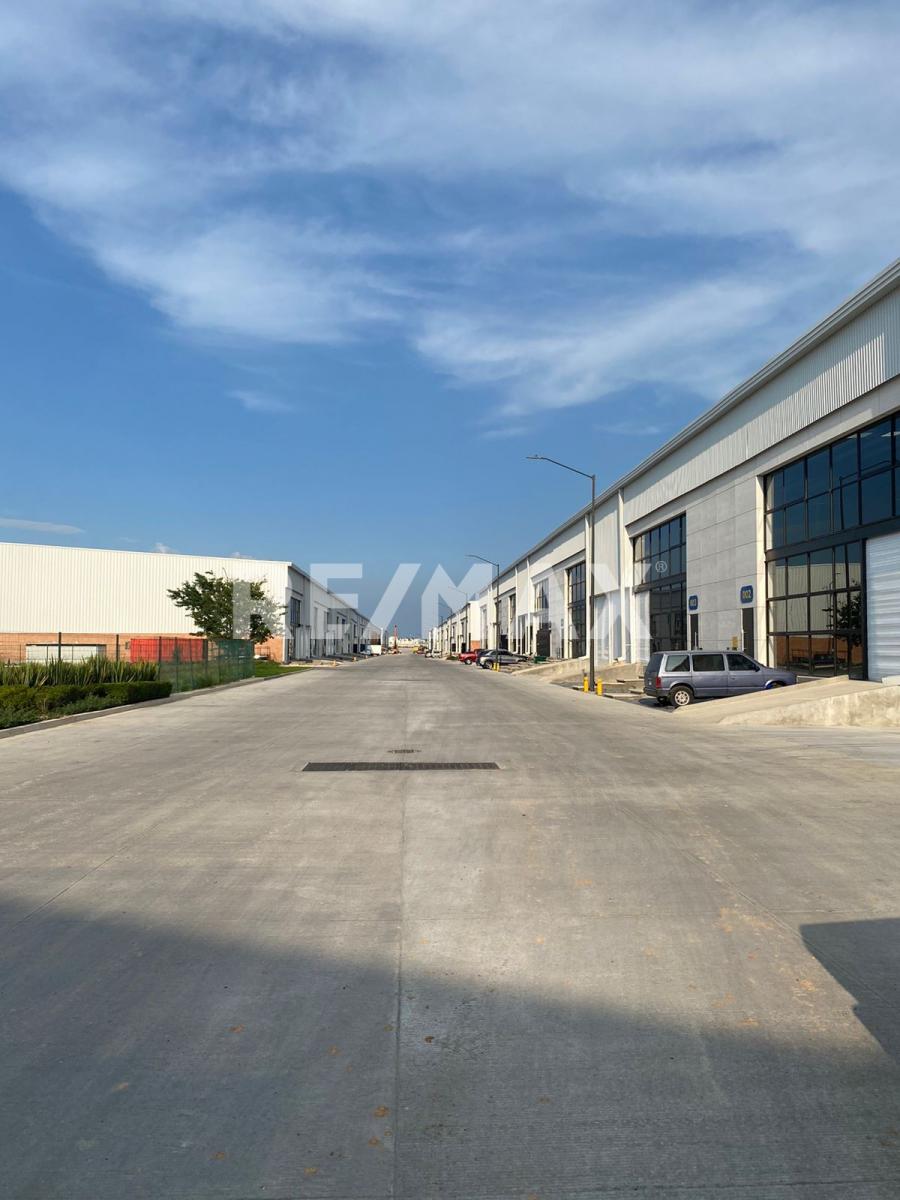 Terreno de 800m2 en Parque Industrial Colotlán  en PUERTA DEL LLANO, Zapopan - foto 3 de 6