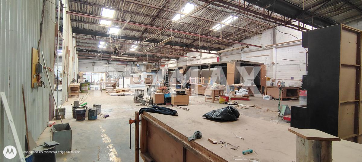 Warehouse on 5 de Febrero, Santa Clara Coatitla neighborhood, Ecatepec, State of Mexico
