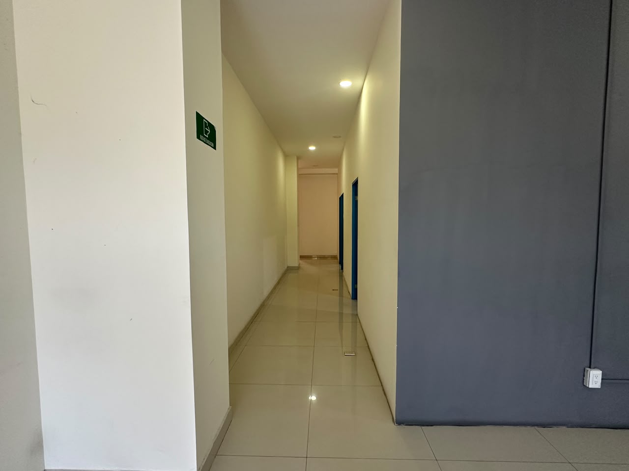 OFICINA O LOCAL COMERCIAL EN FRENTE AL METROPOLITANO en Rinconada Del Parque, Zapopan - foto 8 de 21