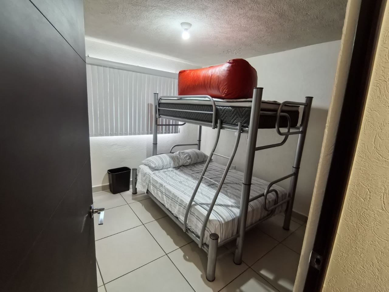 DEPARTAMENTO EN RENTA  en LA AURORA, Guadalajara - foto 12 de 23