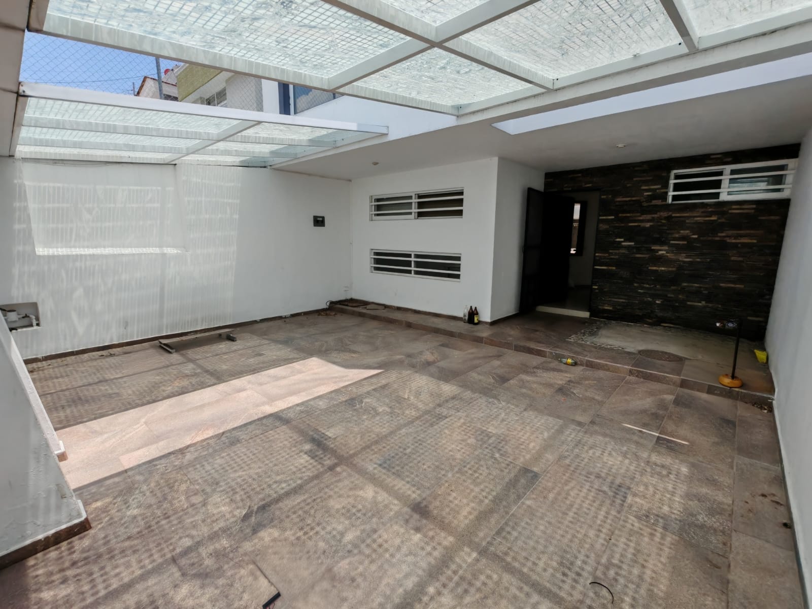 Casa en RENTA  en JARDINES DEL SUR, Guadalajara - foto 3 de 23