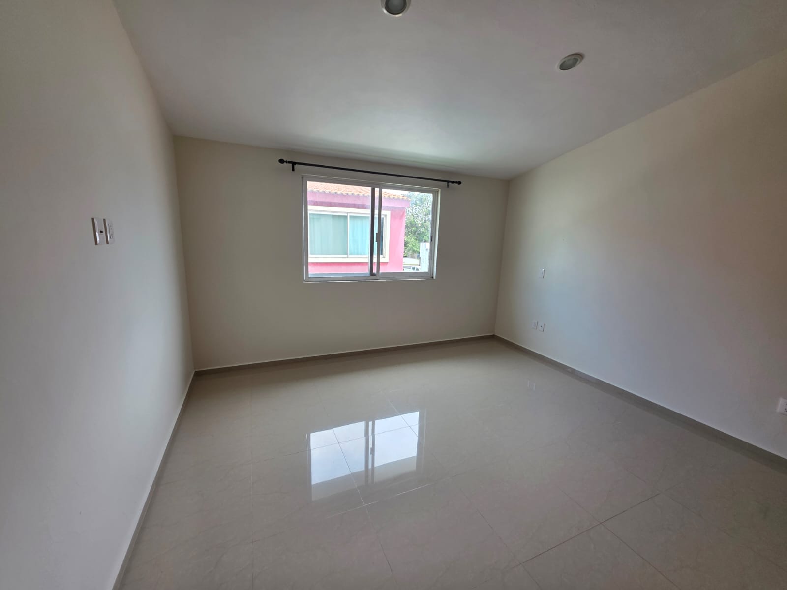 CASA EN VENTA BOSQUES DE SANTA ANITA en BOSQUES DE SANTA ANITA, Tlajomulco de Zúñiga - foto 33 de 35