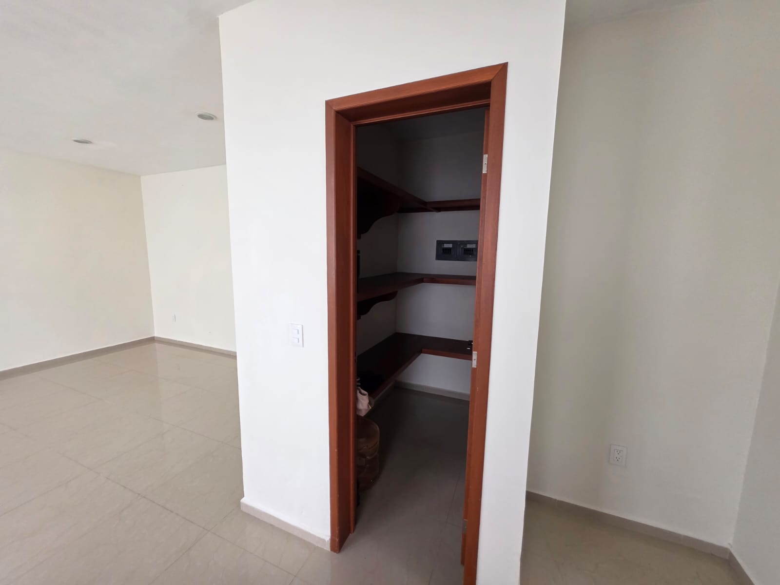CASA EN VENTA BOSQUES DE SANTA ANITA en BOSQUES DE SANTA ANITA, Tlajomulco de Zúñiga - foto 13 de 35