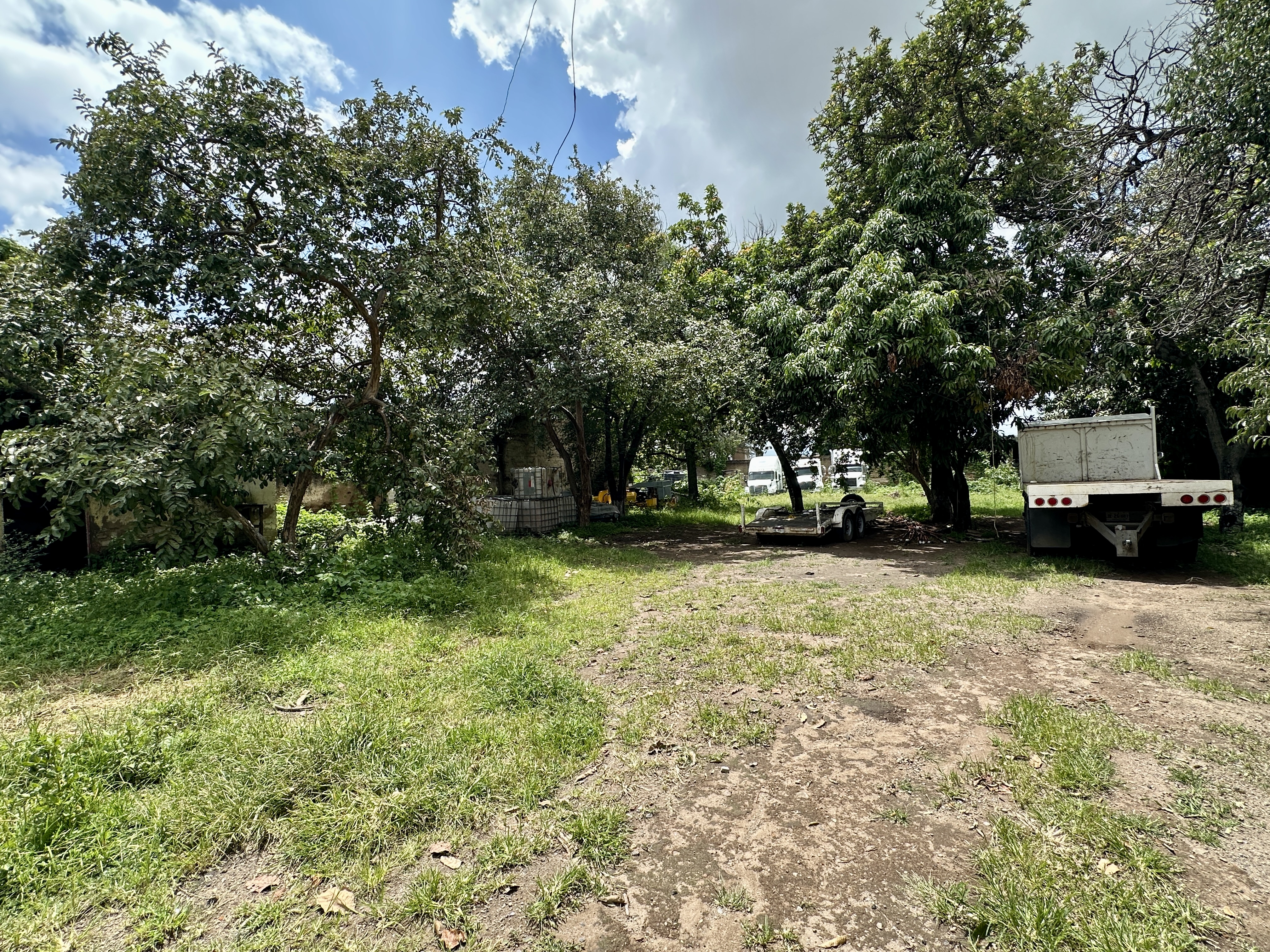 Terreno Ideal Para Desarrollar en Santa Maria Tequepexpan, San Pedro Tlaquepaque en Santa María Tequepexpan, San Pedro Tlaquepaque - foto 11 de 15