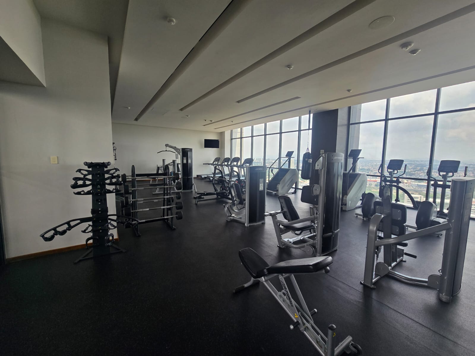 Departamento en Renta en PUERTA DE HIERRO, Zapopan - foto 21 de 40