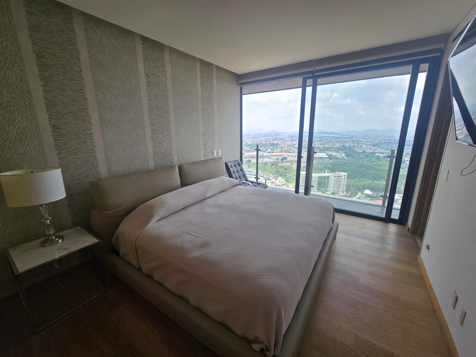 Departamento en Renta en PUERTA DE HIERRO, Zapopan - foto 16 de 40