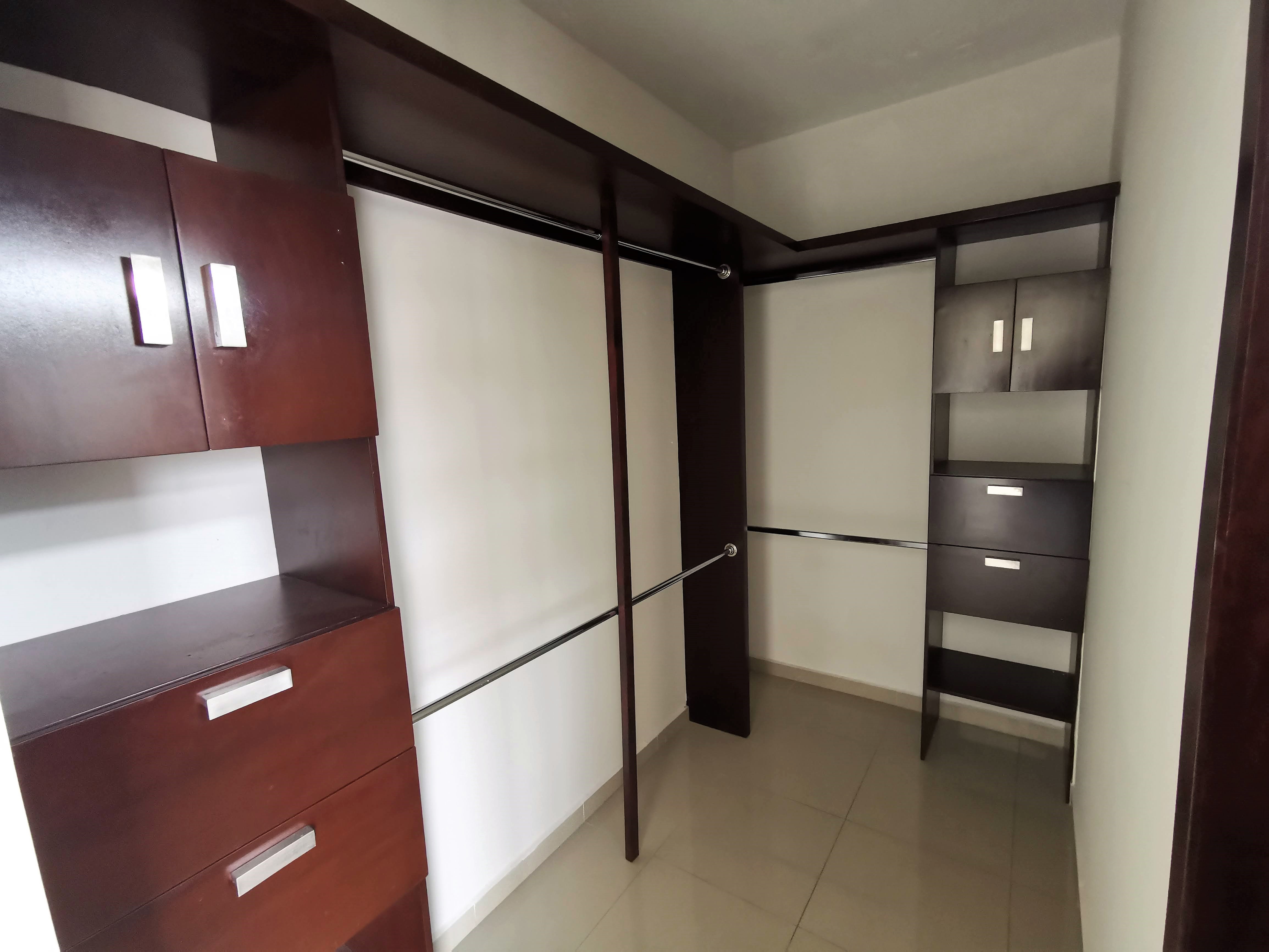 CASA EN VENTA en SAN AGUSTIN, Tlajomulco de Zúñiga - foto 13 de 42