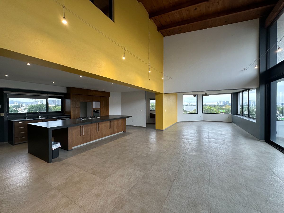 Penthouse en Renta en Monraz 