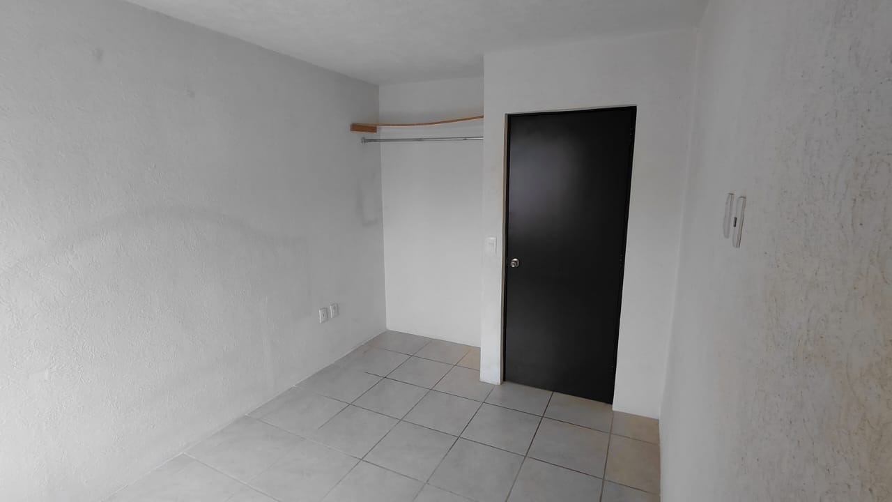 Casa en RENTA  en SANTA CRUZ DE LAS FLORES, Tlajomulco de Zúñiga - foto 4 de 24