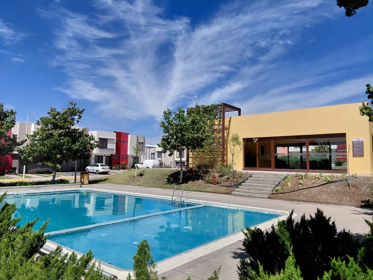 Casa en RENTA  en SANTA CRUZ DE LAS FLORES, Tlajomulco de Zúñiga - foto 21 de 24