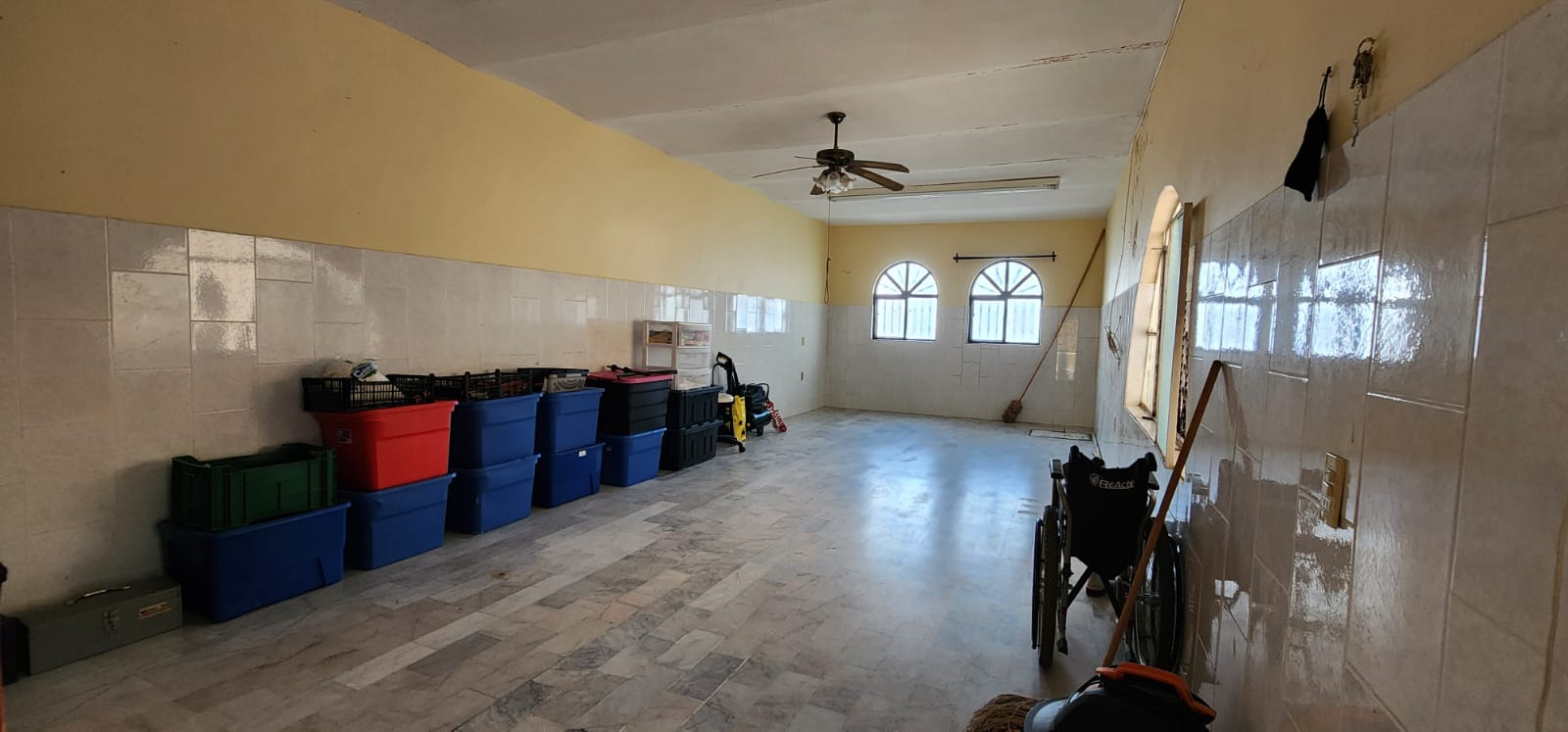 Casa comercial en renta, a dos cuadras del zoologico Guadalajara, ideal para salon de eventos u hotel.  en Panorámica Huentitán, Guadalajara - foto 9 de 29