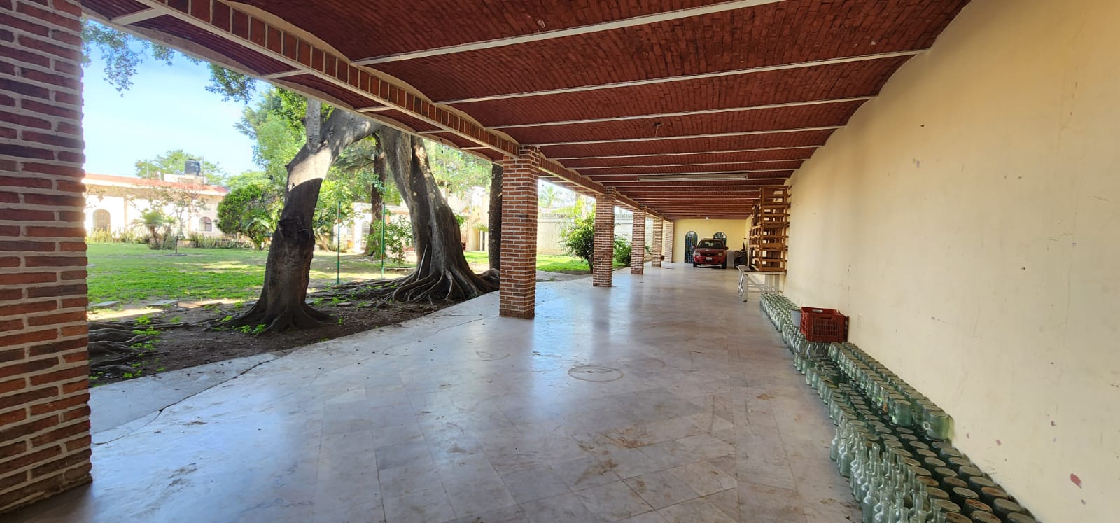 Casa comercial en renta, a dos cuadras del zoologico Guadalajara, ideal para salon de eventos u hotel.  en Panorámica Huentitán, Guadalajara - foto 24 de 29