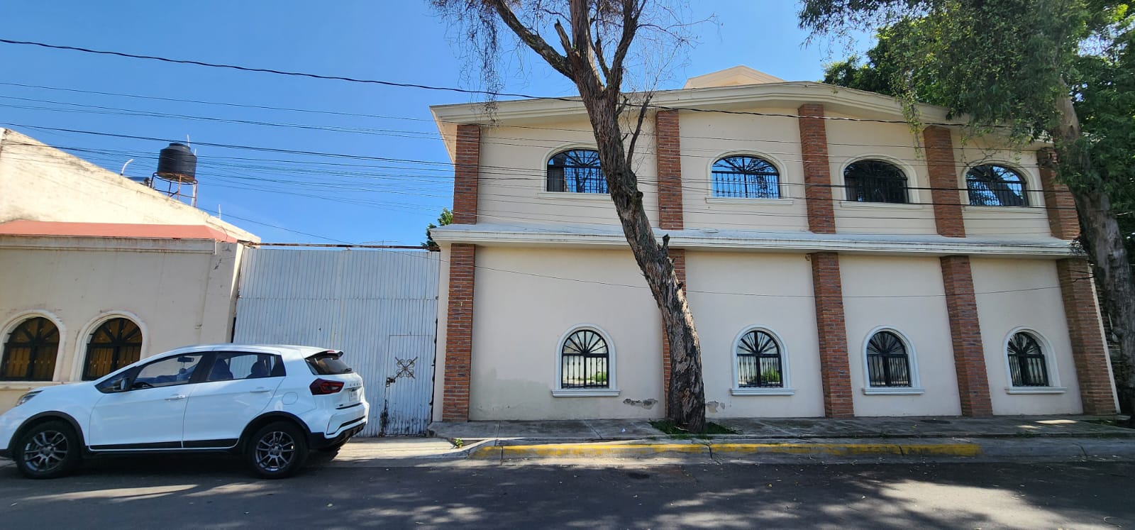 Casa comercial en renta, a dos cuadras del zoologico Guadalajara, ideal para salon de eventos u hotel.  en Panorámica Huentitán, Guadalajara - foto 29 de 29