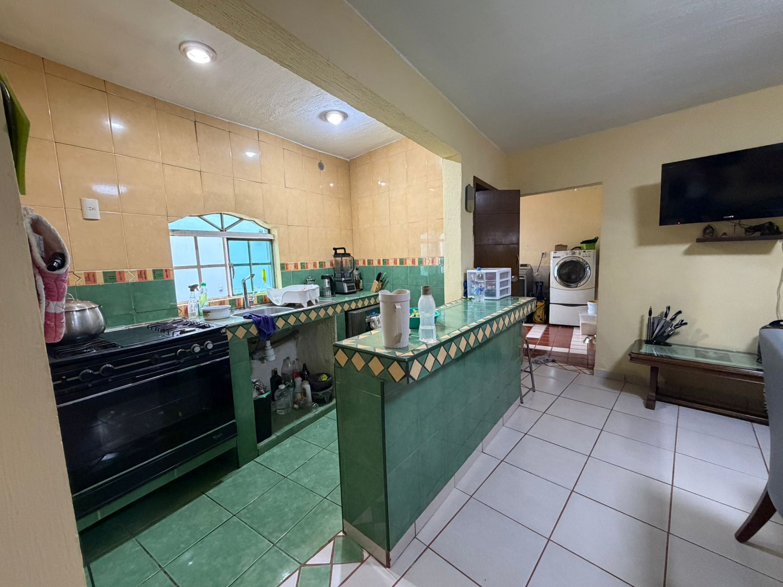 CASA EN VENTA EN TLAQUEPAQUE en LAS HUERTAS, San Pedro Tlaquepaque - foto 6 de 16