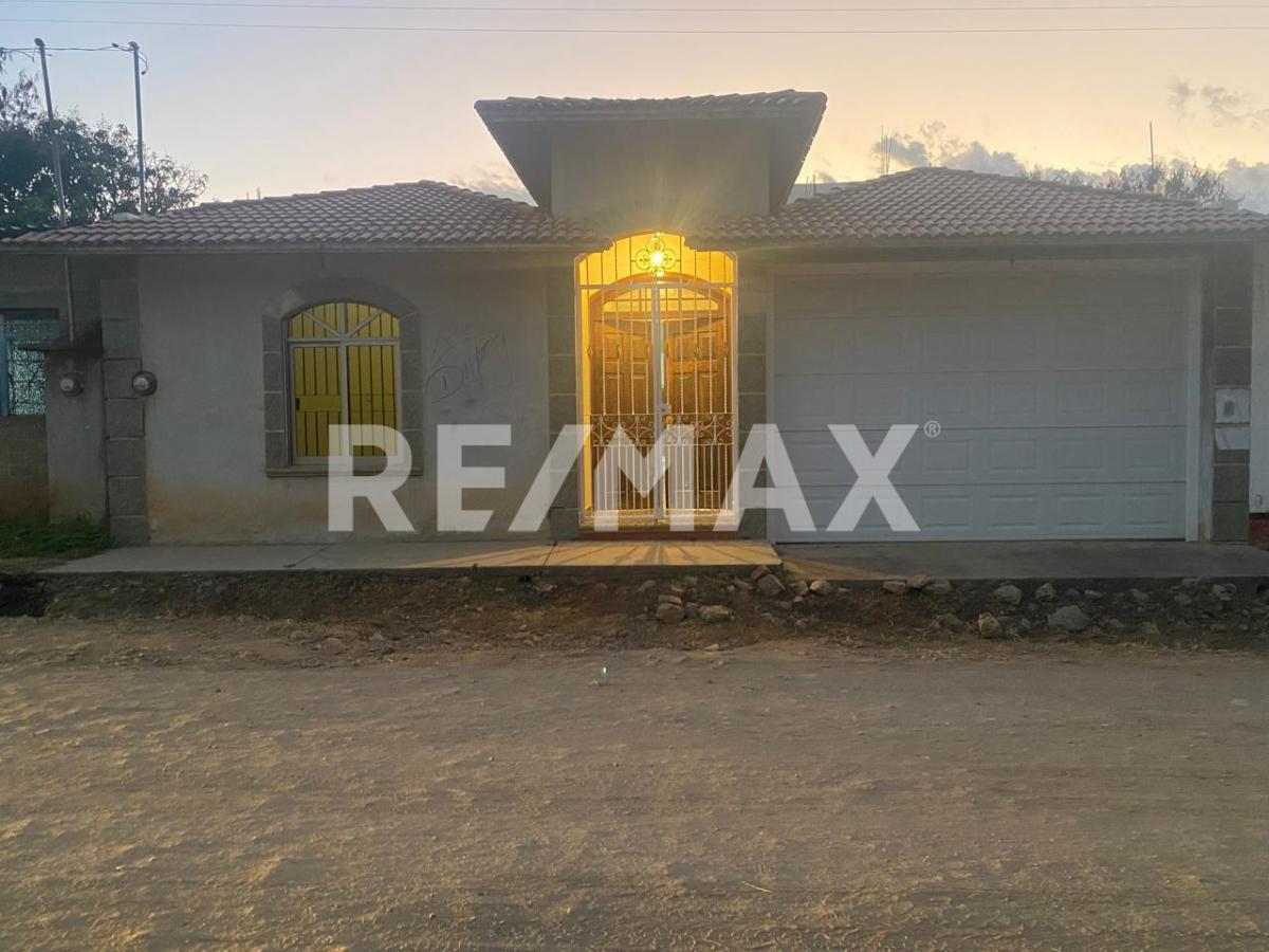 CASA EN RENTA EN LA COLONIA GUADALUPANA, VILLA ZAACHILA