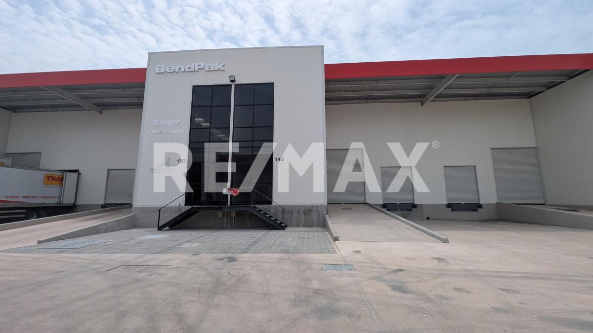 Bodega en renta en Navetec Business Park Gamma II