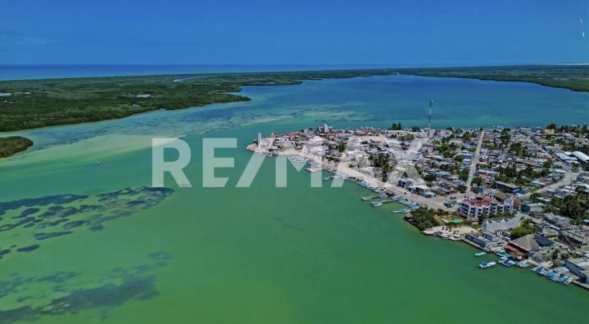 Terreno en Venta con Bodega a la orilla de la Biósfera, Río Lagartos, Yucatán