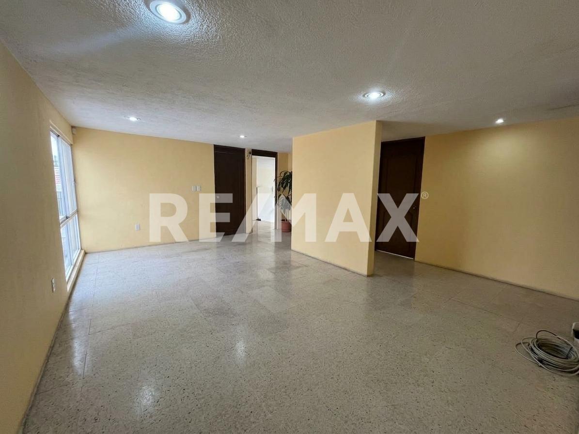 RENTA de OFICINA, TOLLOCAN, TOLUCA.