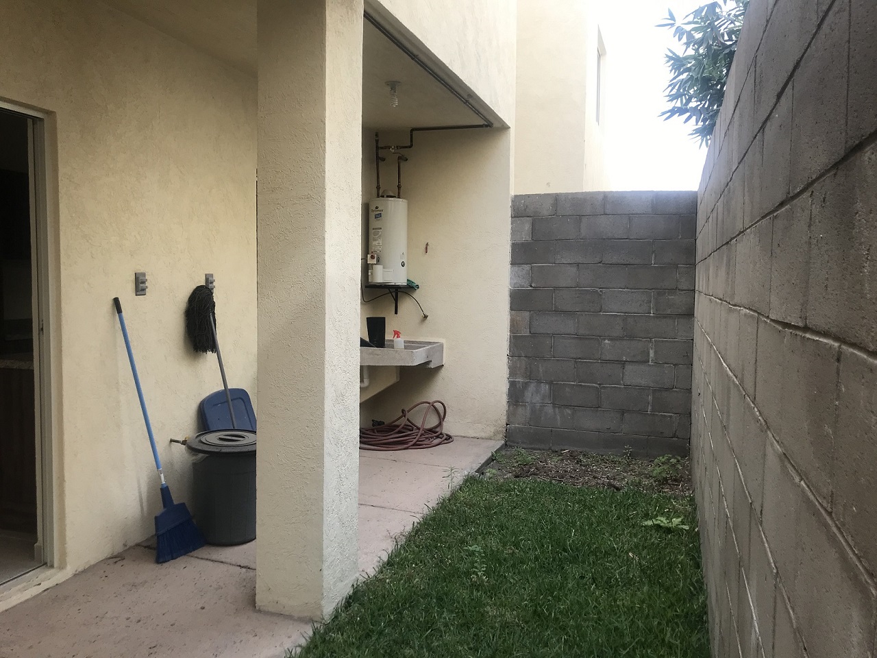 CASA EN VENTA EN ALTA CALIFORNIA en Alta California, Tlajomulco de Zúñiga - foto 4 de 14
