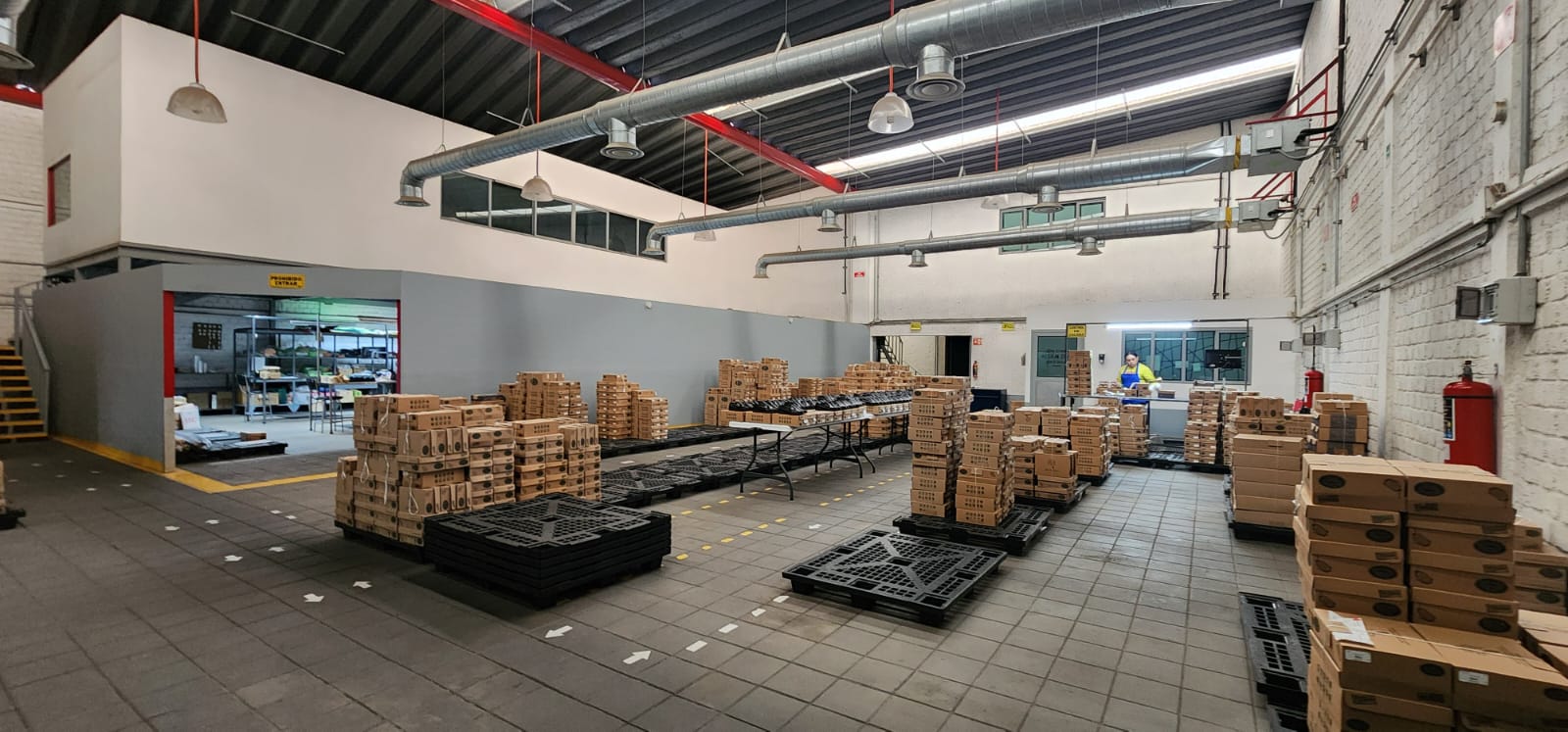 Bodega en Venta muy cerca de Revolución, Calzada Independecia, Gonzalez Gallo  en Revolución, Guadalajara - foto 8 de 20