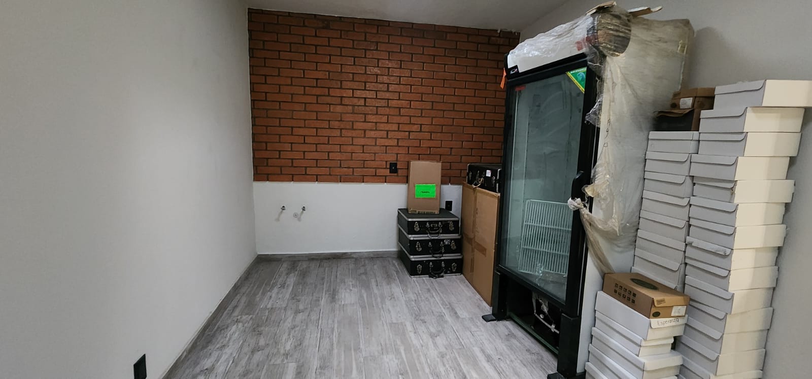 Bodega en Venta muy cerca de Revolución, Calzada Independecia, Gonzalez Gallo  en Revolución, Guadalajara - foto 24 de 35