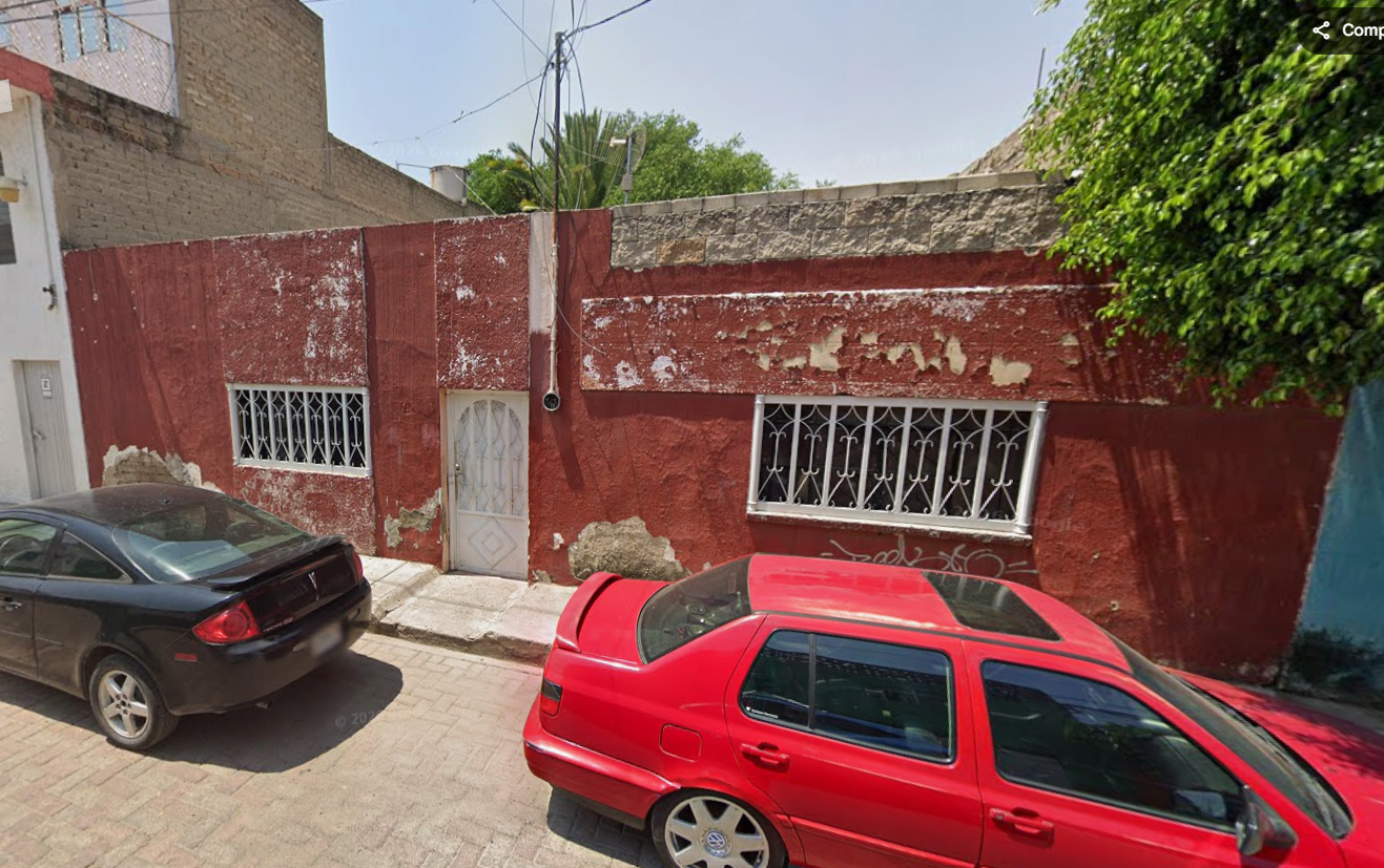 Terreno para uso comercial o habitacional en Santa Maria Tequepexpan, San Pedro Tlaquepaque
