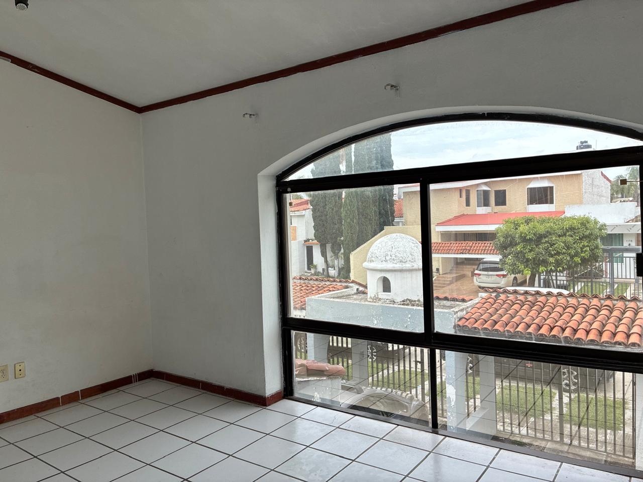 Casa en Venta en EL PALOMAR, Tlajomulco de Zúñiga - foto 7 de 12