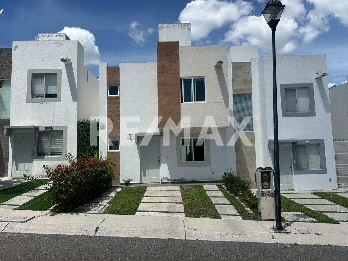 Casa en venta en Brisea, Ciudad Marqués