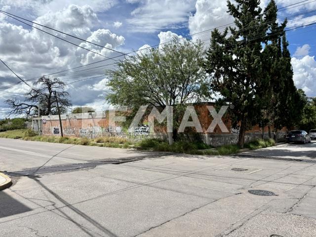 Terreno en venta Av. Ojocaliente
