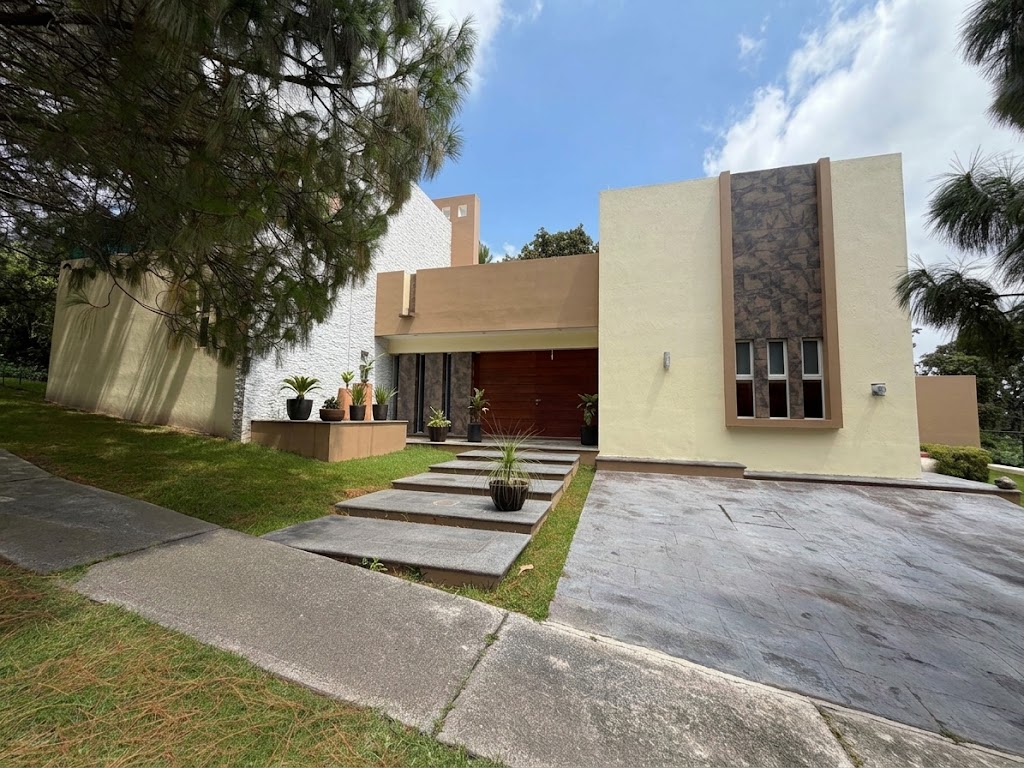 Residencia en Renta El Palomar