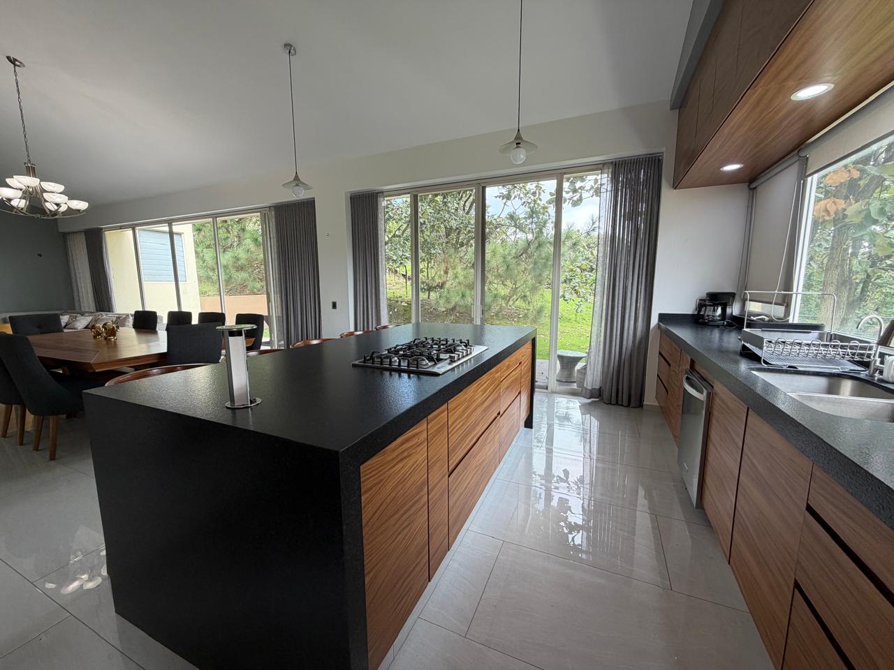 Residencia en Renta El Palomar en EL PALOMAR, Tlajomulco de Zúñiga - foto 9 de 42