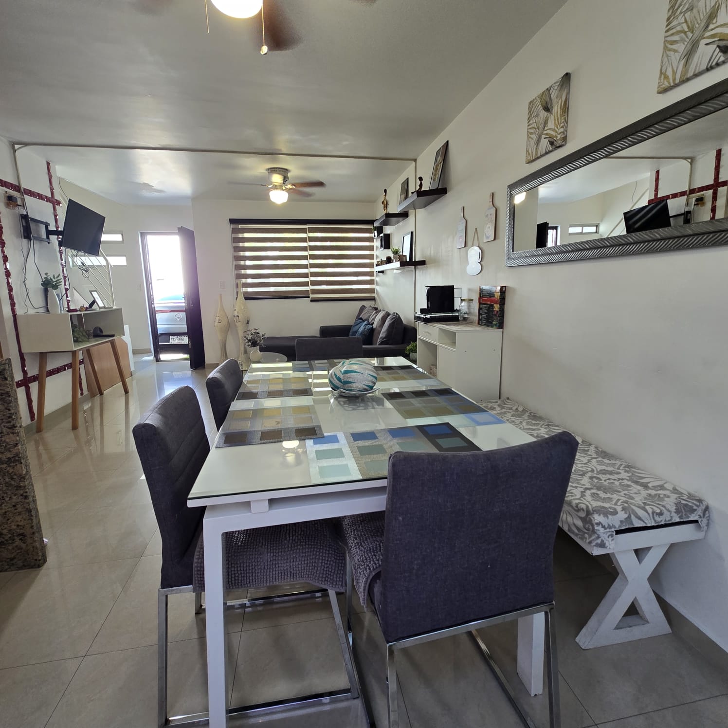 CASA EN RENTA AMUEBLADA CAÑADAS DE SAN LORENZO en CAÑADAS DE SAN LORENZO, Zapopan - foto 3 de 31