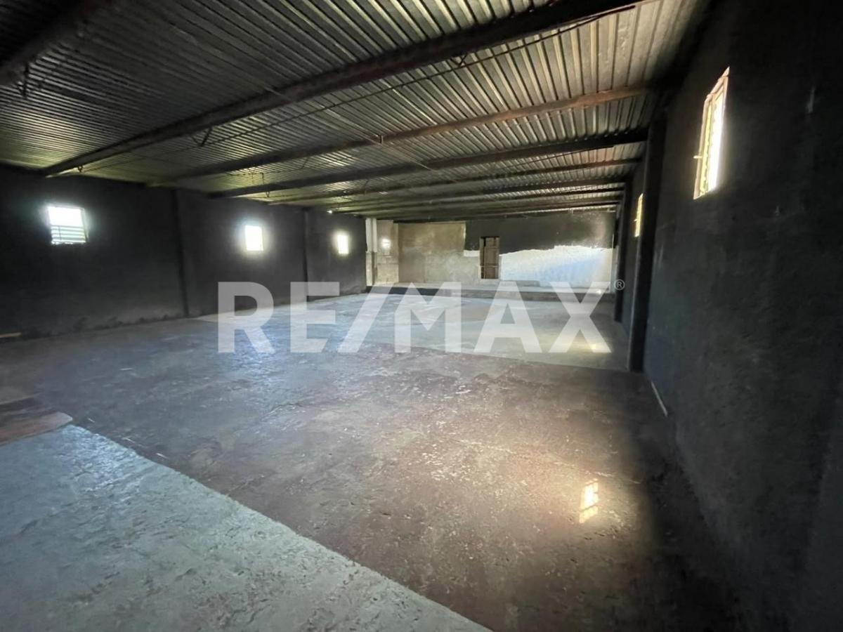 Se vende local comercial en La Paz, Los Reyes.Magdalena Atlicpac.